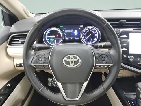Used 2019 Toyota Camry SE image 28