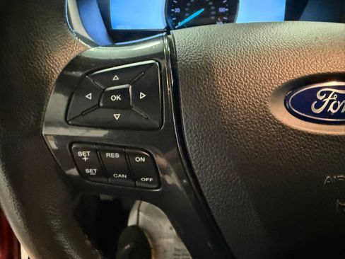 Used 2019 Ford Explorer XLT w/ Equipment Group 201A AWD/4WD image 28
