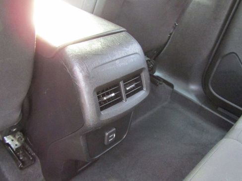 Used 2019 Chevrolet Equinox LT AWD/4WD image 14