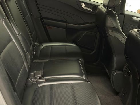 Used 2024 Ford Escape Platinum AWD/4WD image 15