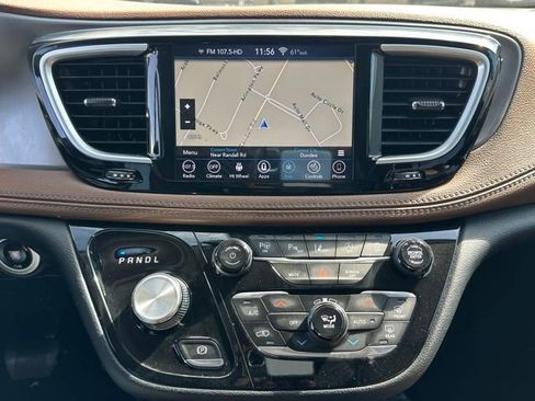 Used 2019 Chrysler Pacifica Limited w/ Advanced Safetytec Group image 34