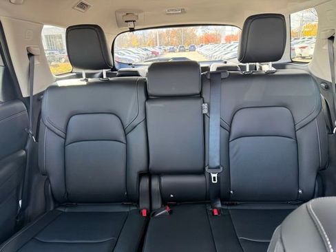 New 2025 Nissan Pathfinder SL w/ Lighting Package (N92) image 18