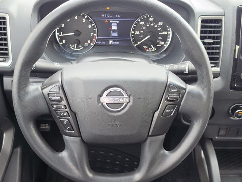 Used 2022 Nissan Frontier SV RWD image 15