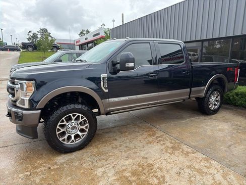 Used 2021 Ford F250 King Ranch w/ King Ranch Ultimate Package AWD/4WD image 3