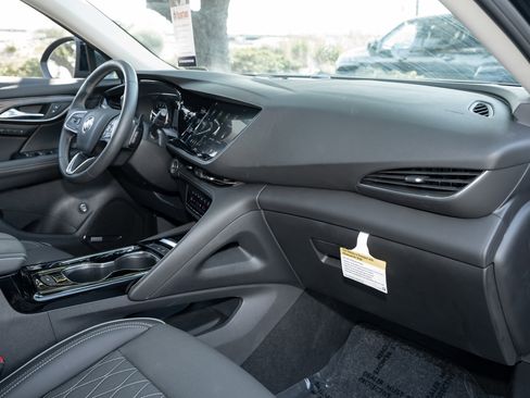 Used 2023 Buick Envision Avenir image 48