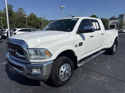Used 2018 RAM 3500 Laramie Longhorn AWD/4WD image 3