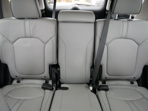Certified 2024 Honda Pilot Elite image 13