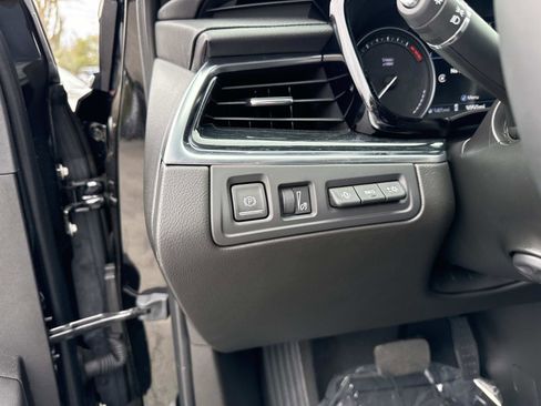 Used 2025 Cadillac XT5 Premium Luxury w/ Technology Package image 33