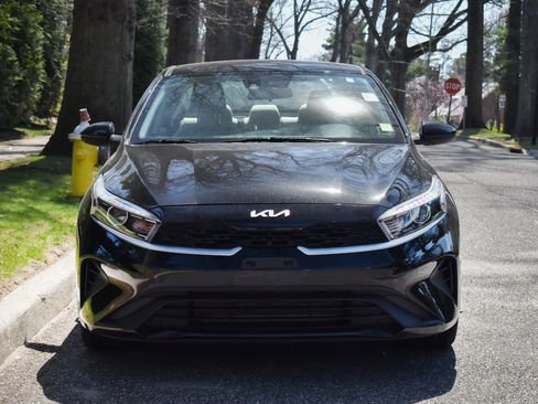 Used 2022 Kia Forte LXS FWD image 13