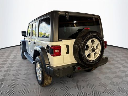 Used 2021 Jeep Wrangler Unlimited Sport image 8