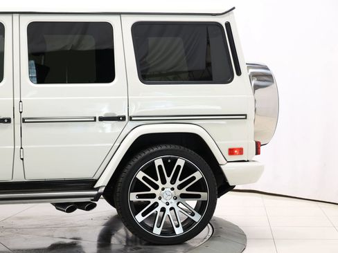 Used 2013 Mercedes-Benz G 550 image 9