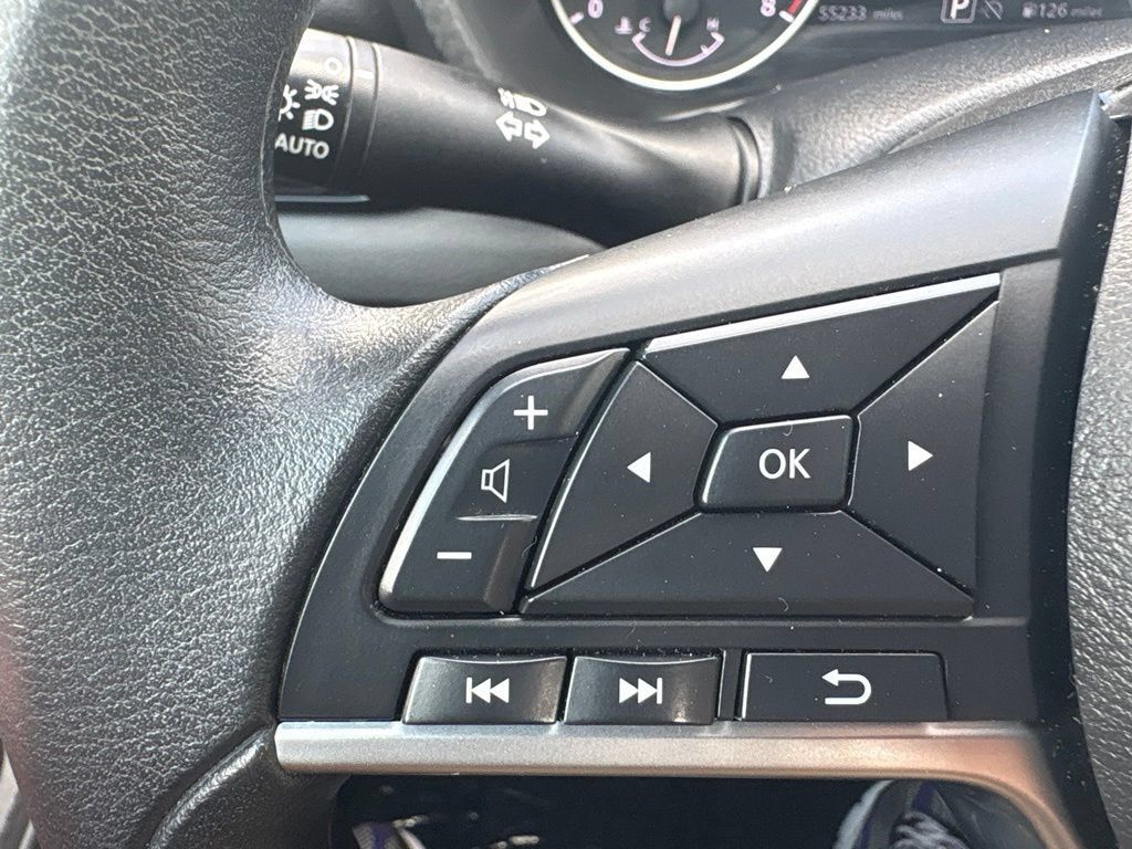 Used 2024 Nissan Sentra SV w/ Lighting Package FWD image 26