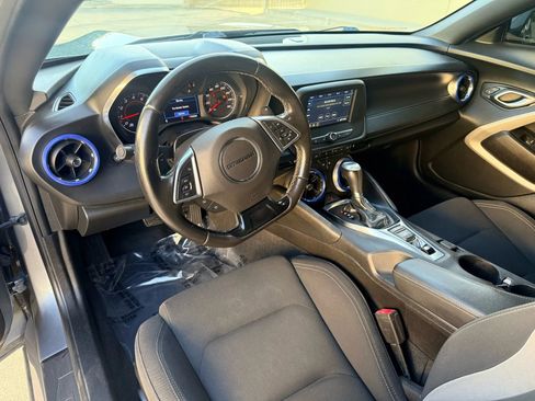 Used 2019 Chevrolet Camaro LT image 10