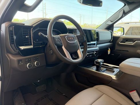 New 2026 GMC Sierra 1500 SLT w/ SLT Premium Plus Package image 19