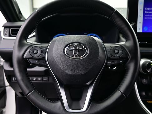 Used 2025 Toyota RAV4 XSE w/ Advanced Technology Package AWD/4WD image 24