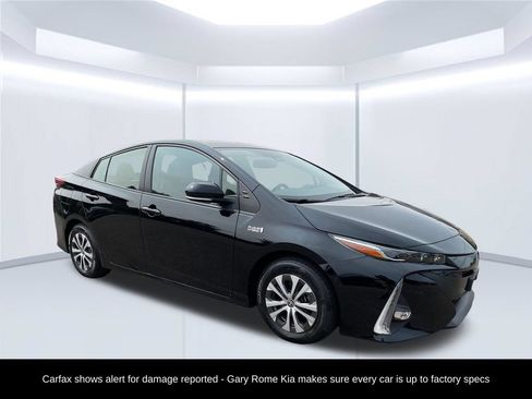 Used 2021 Toyota Prius Prime Limited FWD image 8