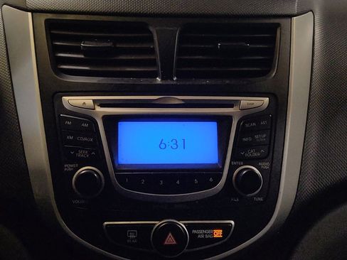 Used 2013 Hyundai Accent GLS image 25