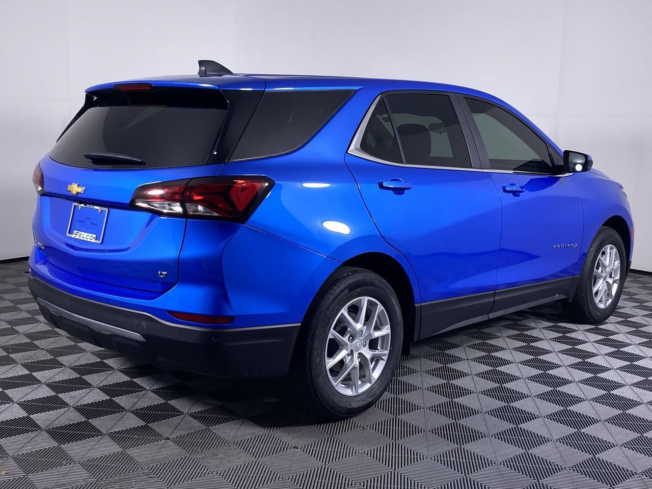 Certified 2024 Chevrolet Equinox LT w/ LPO, Floor Liner Package FWD image 18