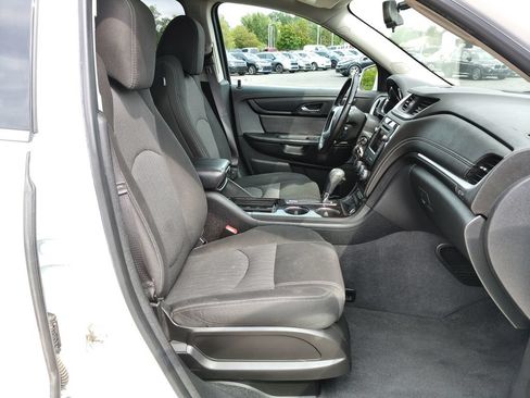 Used 2017 Chevrolet Traverse LT w/ Style and Technology Package AWD/4WD image 23