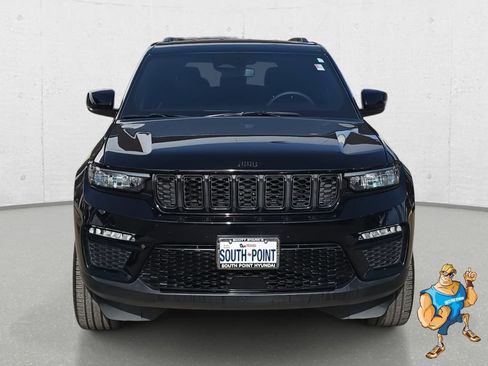 Used 2024 Jeep Grand Cherokee Limited w/ Black Appearance Package image 2