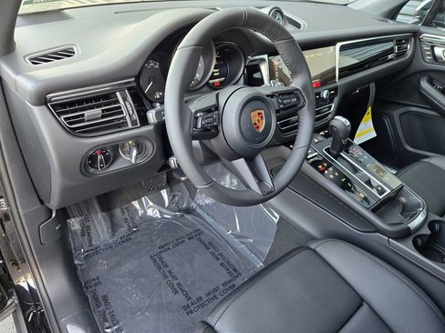 Used 2026 Porsche Macan S image 4