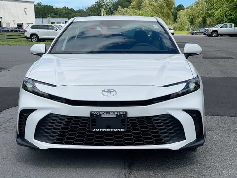 Used 2026 Toyota Camry SE AWD/4WD image 12