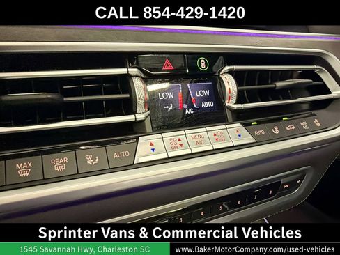 Used 2020 BMW X7 M50i w/ Luxury Seating Package AWD/4WD image 17