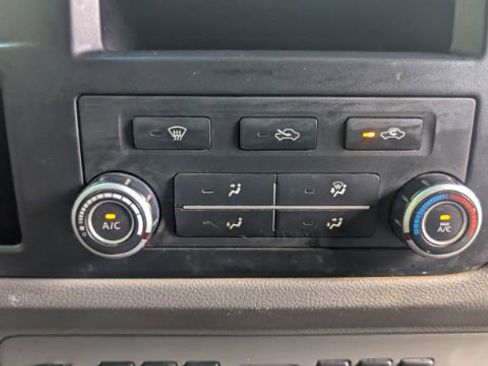 Used 2016 Nissan NV 1500 SV image 31