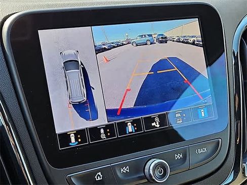 Used 2022 Chevrolet Equinox RS w/ RS Leather Package image 21