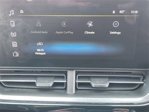 Used 2024 Chevrolet Trax RS w/ Sunroof Package image 18