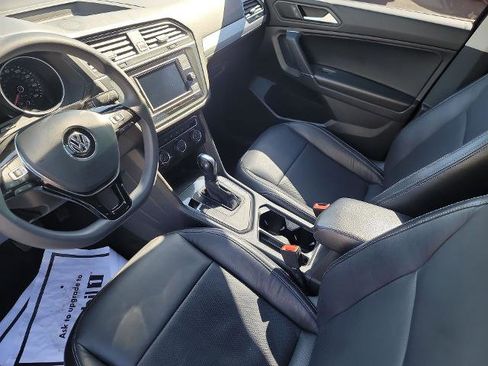 Used 2020 Volkswagen Tiguan S image 18