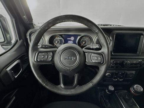 Used 2022 Jeep Wrangler Unlimited Sport image 11