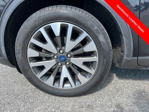 Used 2020 Ford Escape Titanium AWD/4WD image 9