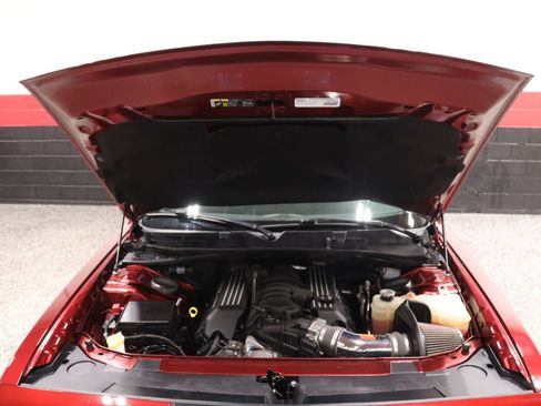Used 2018 Dodge Challenger SRT w/ Technology Group RWD image 16