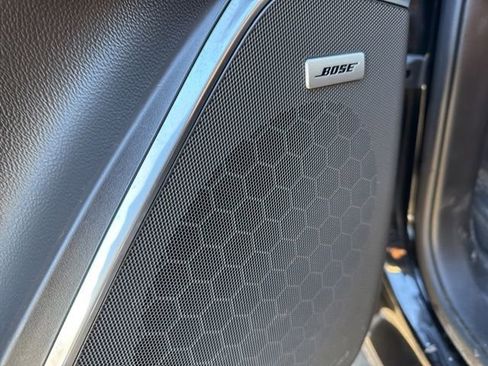 Used 2019 Cadillac Escalade Premium Luxury image 7