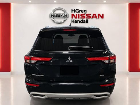 Used 2022 Mitsubishi Outlander SEL AWD/4WD image 6