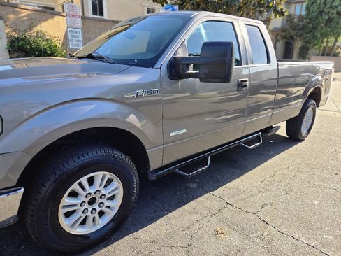 Used 2014 Ford F150 XLT AWD/4WD image 16