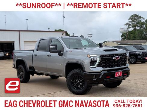 New 2026 Chevrolet Silverado 2500 ZR2 AWD/4WD image 1