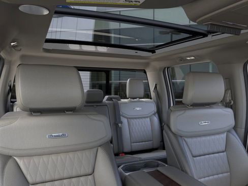 New 2026 Ford F450 Platinum w/ Platinum Plus Package image 22