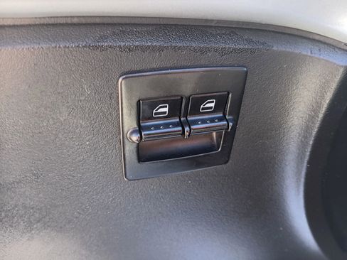 Used 2007 Volkswagen Beetle Coupe w/ Package 1 image 25