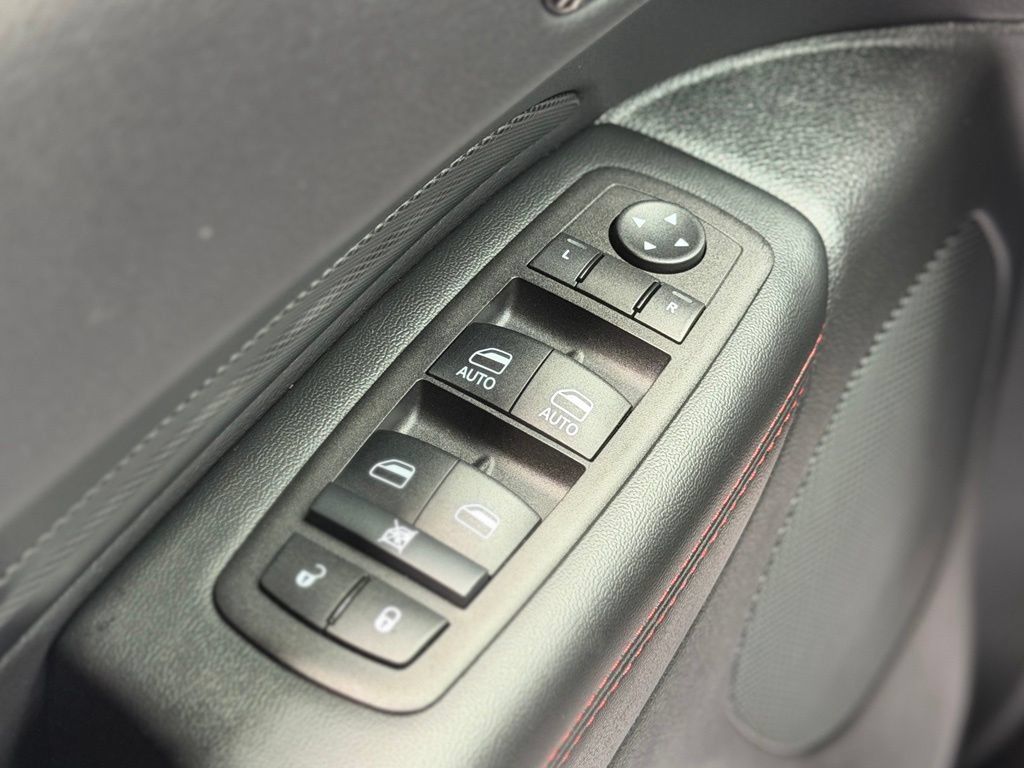 Used 2025 Dodge Durango GT AWD/4WD image 21