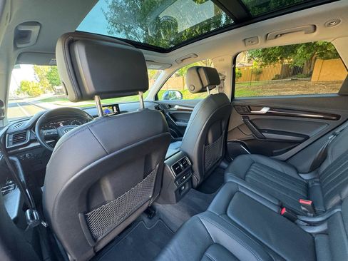 Used 2019 Audi Q5 2.0T Premium AWD/4WD image 18