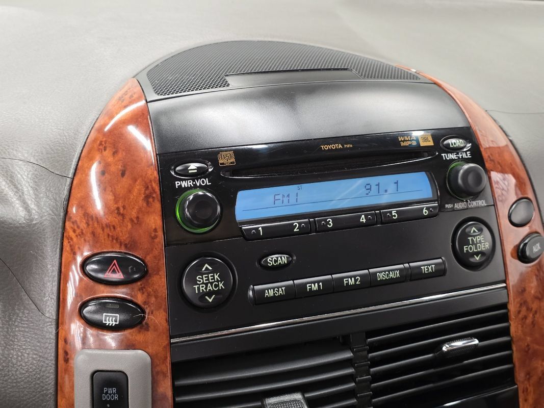 Used 2007 Toyota Sienna XLE FWD image 36