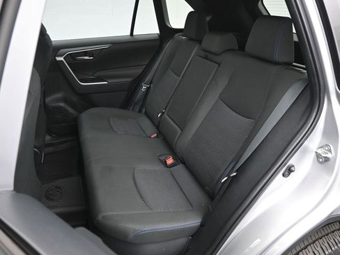 Used 2025 Toyota RAV4 SE AWD/4WD image 12