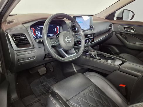 Used 2023 Nissan Rogue Platinum w/ Platinum Premium Package FWD image 17