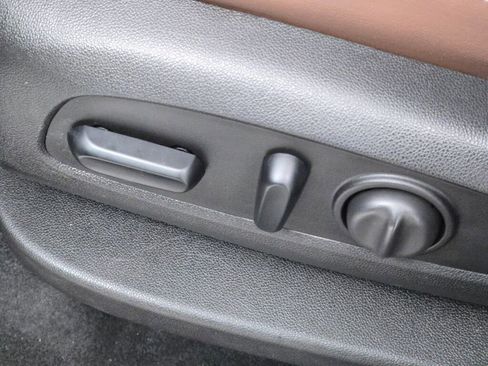 Used 2018 Buick Enclave Avenir image 29