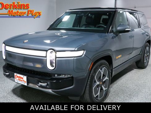 Used 2024 Rivian R1S Adventure AWD/4WD image 1