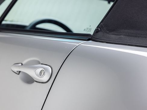 Used 1998 Porsche 911 Cabriolet image 25