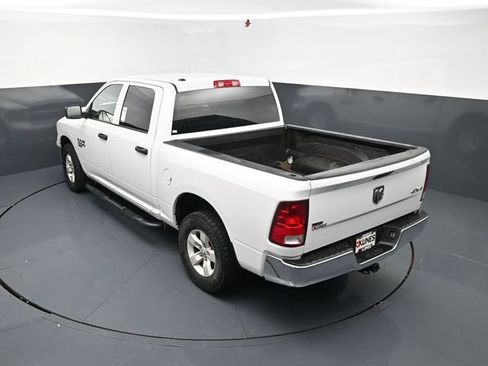 Used 2022 RAM 1500 Classic SLT AWD/4WD image 45