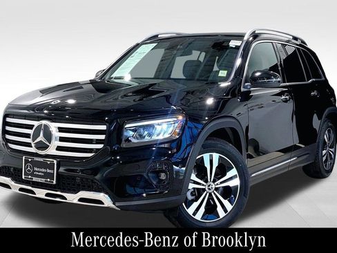 Certified 2026 Mercedes-Benz GLB 250 4MATIC image 3